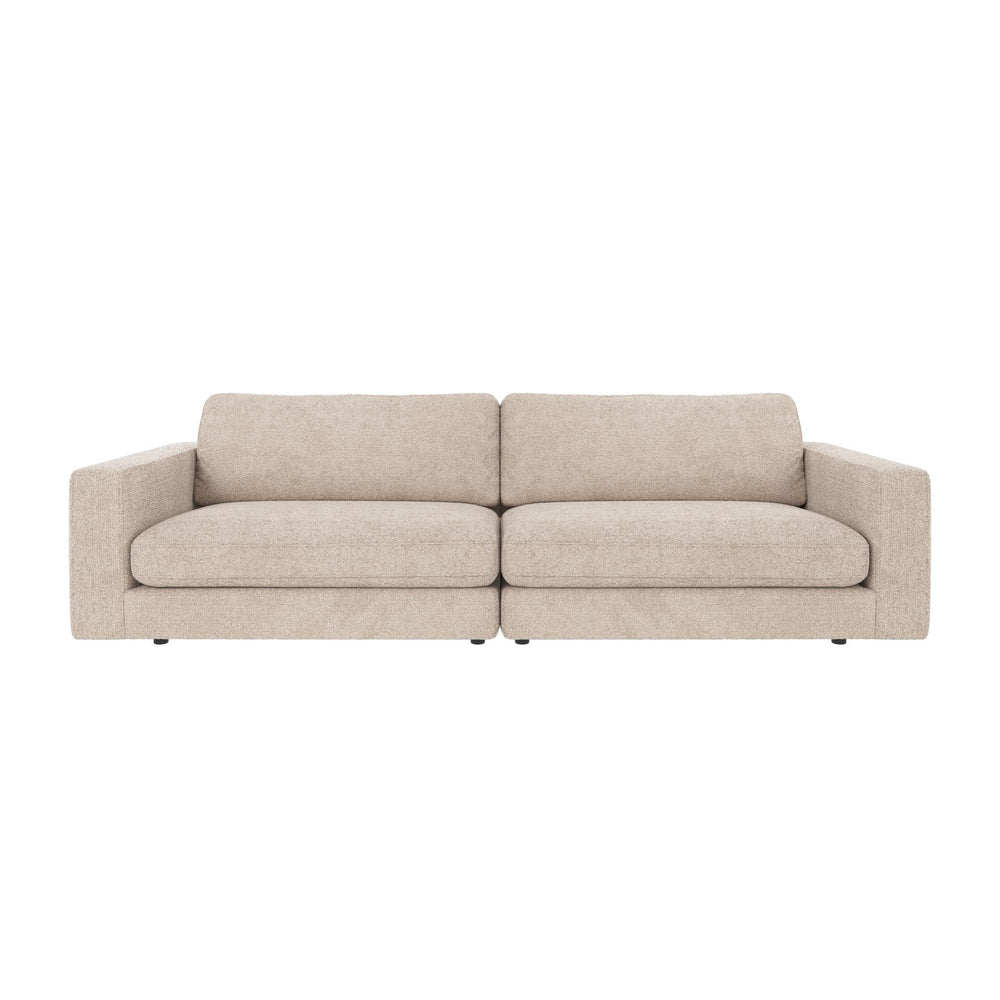 Beige tvåsitsssoffa med modulär design och mjuka kuddar, modern skandinavisk stil
