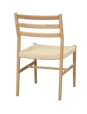 Stol i ek med flätad sits och tre ribbor i ryggstödet, skandinavisk design