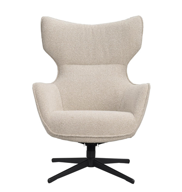 Beige fåtölj med hög rygg och armstöd på svart svängbar fotställning
