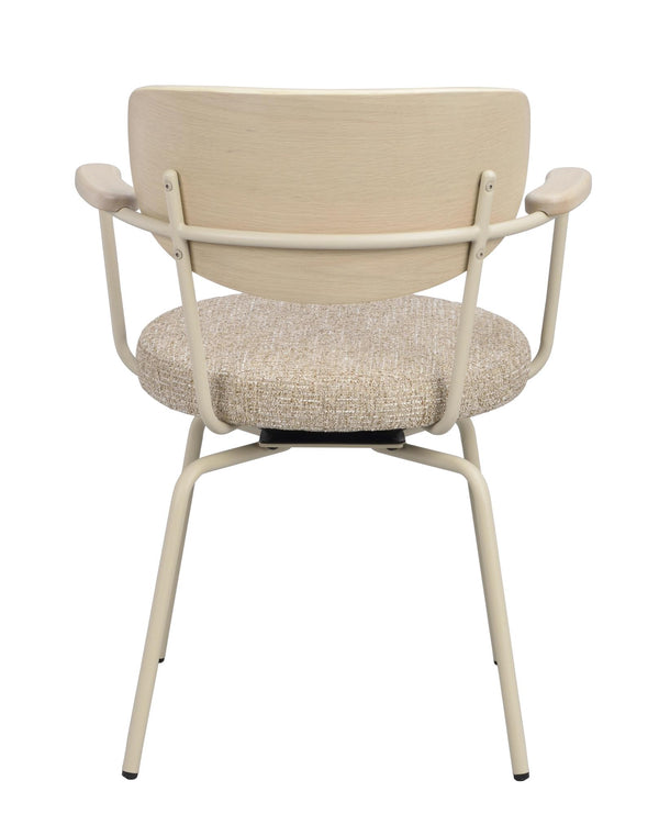Matstol med cremevita metallben, ljust träryggstöd och beige stoppad sits sedd bakifrån