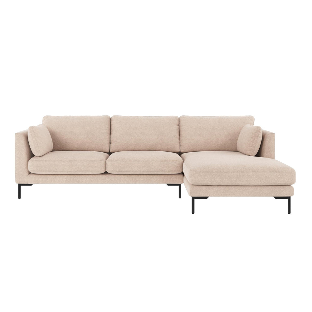 Beige soffa med schäslong och svarta metallben, modern design med tre sittplatser